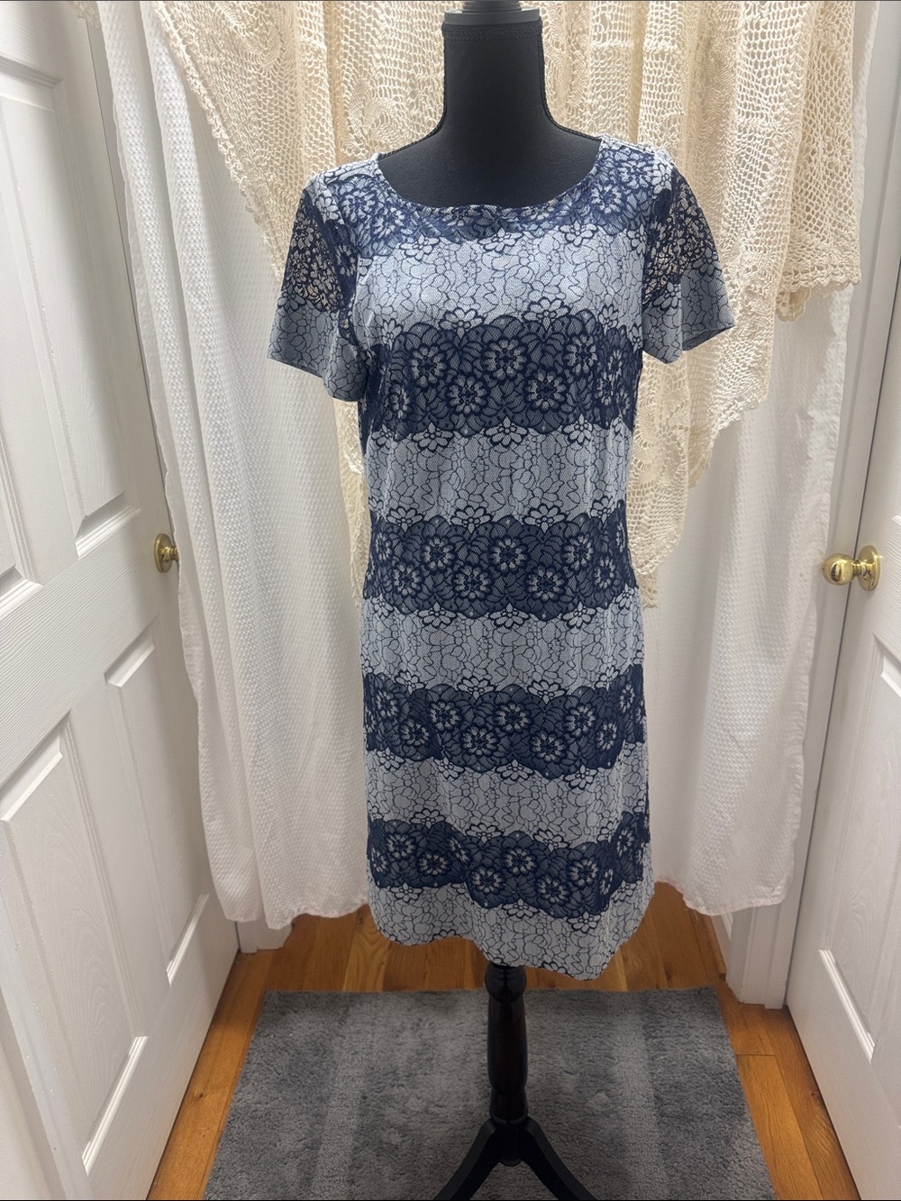 London Times Light Blue Navy Gray Lace Overlay Sheath Dress